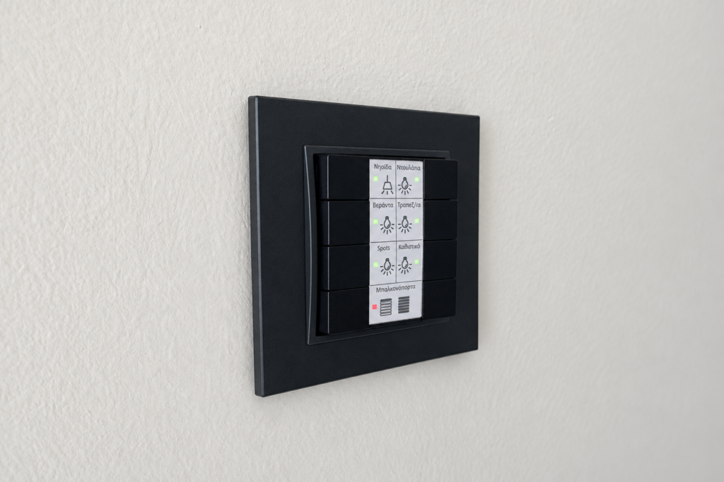 Angled view of KNX lighting and shutter keypad Angled view of KNX lighting and shutter keypad