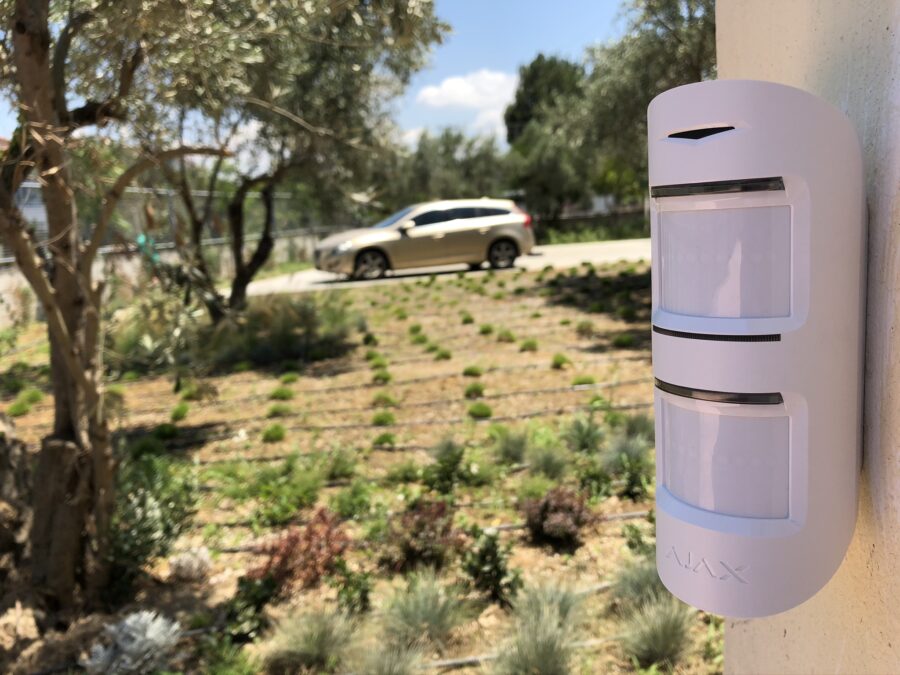 Smart Hotel στην Εύβοια — Εξωτερικός ανιχνευτής στον κήπο Εξωτερικός ανιχνευτής στον κήπο — Smart Hotel στην Εύβοια / Outdoor garden detector