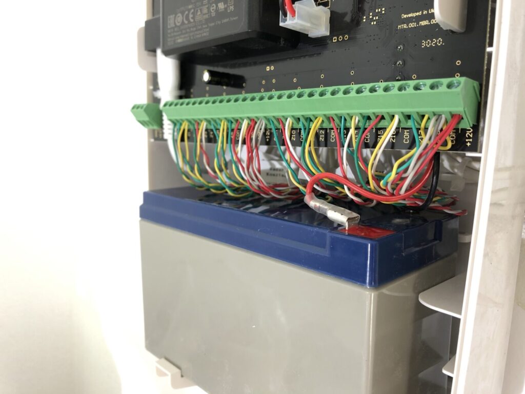 Έξυπνος συναγερμός AJAX σε μονοκατοικία / AJAX smart alarm in a detached home — 13